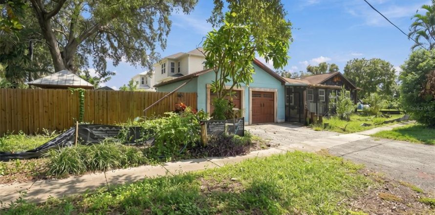 Villa ou maison à Saint Petersburg, Floride 3 chambres, 114.08 m2 № 2416323