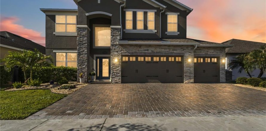 Villa ou maison à Orlando, Floride 5 chambres, 354.79 m2 № 2350350