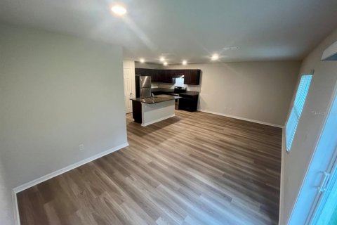 Commercial property in Palm Coast, Florida 4 bedrooms, 181.81 sq.m. № 1908328 - photo 8