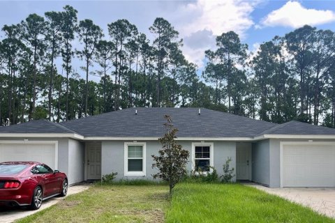 Commercial property in Palm Coast, Florida 4 bedrooms, 181.81 sq.m. № 1908328 - photo 1