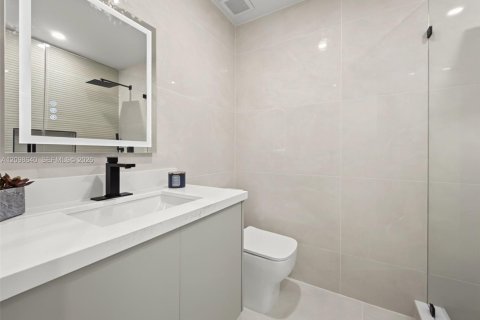Casa en venta en Palmetto Bay, Florida, 4 dormitorios, 172.8 m2 № 2398143 - foto 18