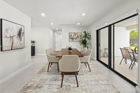 Casa en venta en Palmetto Bay, Florida, 4 dormitorios, 172.8 m2 № 2398143 - foto 11