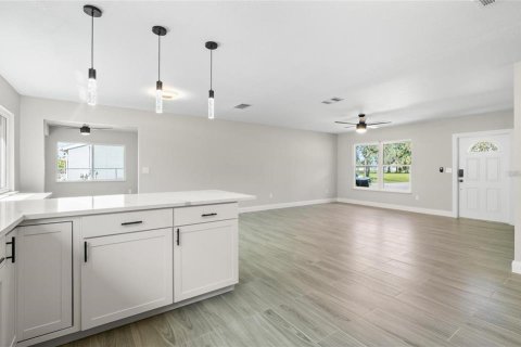 Casa en venta en North Port, Florida, 3 dormitorios, 124.77 m2 № 1515915 - foto 11
