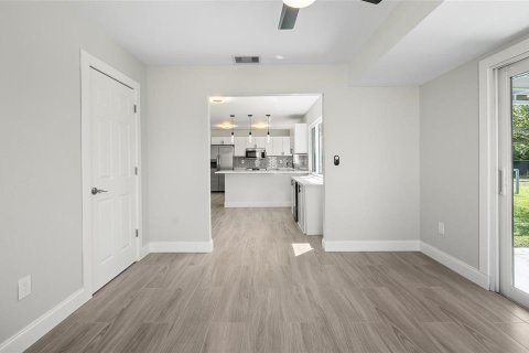 Casa en venta en North Port, Florida, 3 dormitorios, 124.77 m2 № 1515915 - foto 21