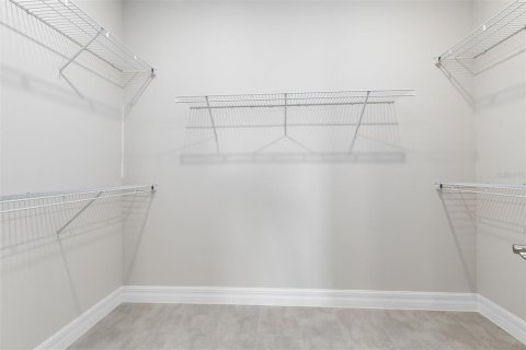 Casa en venta en Winter Garden, Florida, 4 dormitorios, 280.29 m2 № 1915132 - foto 15