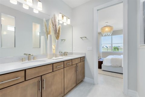 Casa en venta en Winter Garden, Florida, 4 dormitorios, 280.29 m2 № 1915132 - foto 16