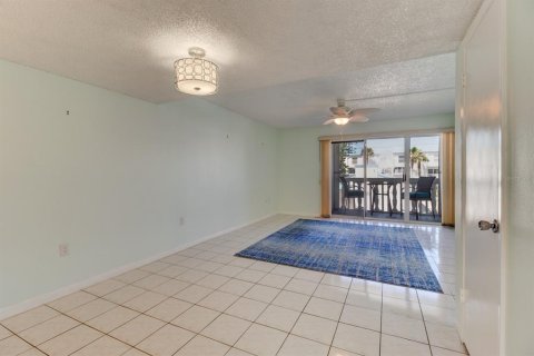 Condo in Ponce Inlet, Florida, 2 bedrooms  № 1555369 - photo 9