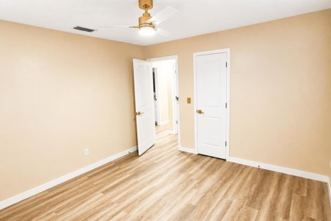 Villa ou maison à vendre à Okeechobee, Floride: 3 chambres, 93.65 m2 № 2388462 - photo 7