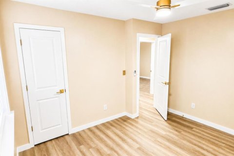 Villa ou maison à vendre à Okeechobee, Floride: 3 chambres, 93.65 m2 № 2388462 - photo 8