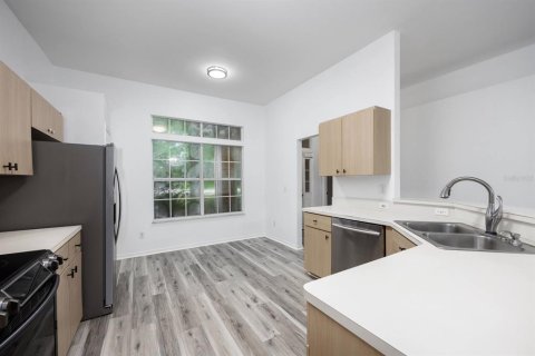 House in Gainesville, Florida 3 bedrooms, 136.01 sq.m. № 2379159 - photo 8