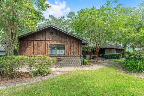 Villa ou maison à louer à Ocala, Floride: 3 chambres, 185.25 m2 № 1901469 - photo 1