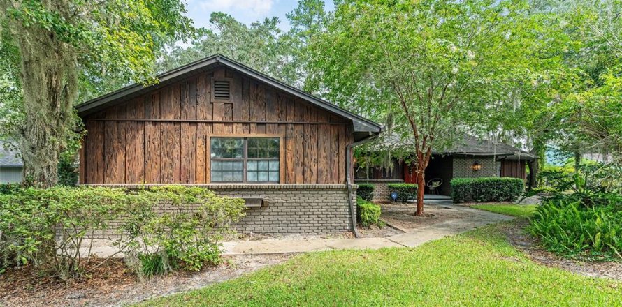 Casa en Ocala, Florida 3 dormitorios, 185.25 m2 № 1901469