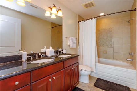 Condo in Orlando, Florida, 2 bedrooms  № 1784421 - photo 14