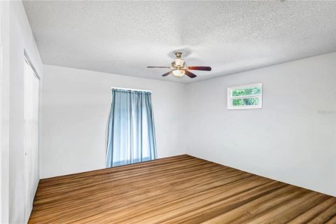 House in Edgewater, Florida 4 bedrooms, 145.3 sq.m. № 2205675 - photo 26