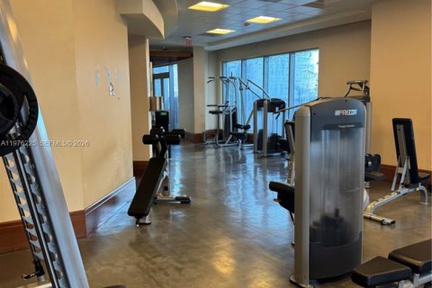 Condo in Miami, Florida  № 2042390 - photo 13