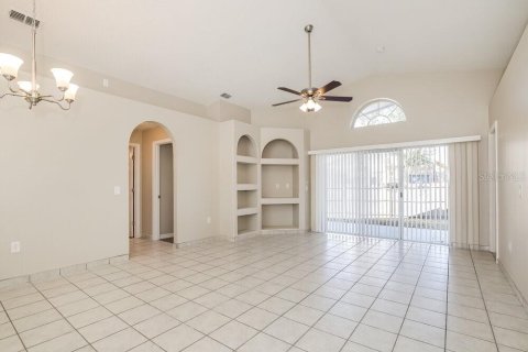 Villa ou maison à louer à Clermont, Floride: 3 chambres, 137.68 m2 № 2427305 - photo 5