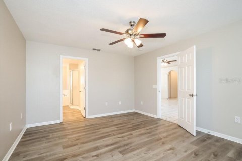 Villa ou maison à louer à Clermont, Floride: 3 chambres, 137.68 m2 № 2427305 - photo 10