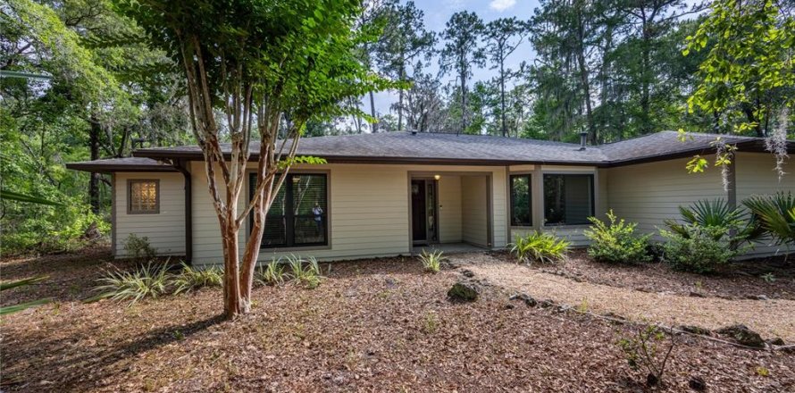 Casa en Gainesville, Florida 4 dormitorios, 218.32 m2 № 1773865