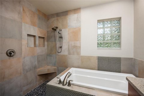 Casa en venta en Gainesville, Florida, 4 dormitorios, 218.32 m2 № 1773865 - foto 30