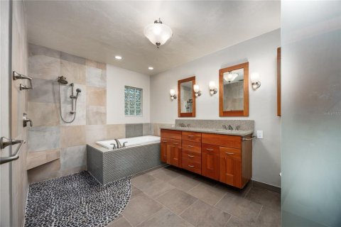 Casa en venta en Gainesville, Florida, 4 dormitorios, 218.32 m2 № 1773865 - foto 28