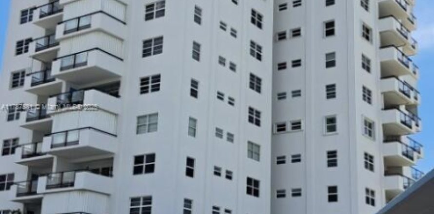 Condo à Pompano Beach, Floride, 2 chambres № 1870015