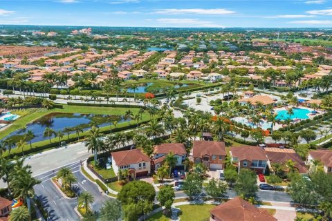 House in Homestead, Florida 4 bedrooms, 258.27 sq.m. № 1768197 - photo 11