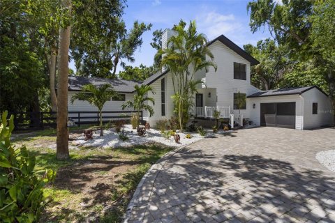 House in Nokomis, Florida 3 bedrooms, 254.09 sq.m. № 1857732 - photo 1
