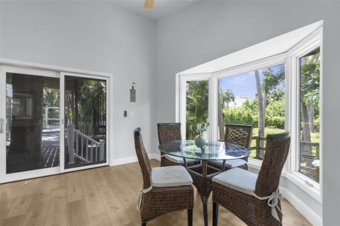 House in Nokomis, Florida 3 bedrooms, 254.09 sq.m. № 1857732 - photo 13