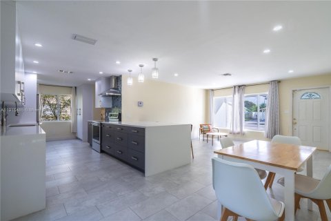 Купить виллу или дом в Лодерхилл, Флорида 4 спальни, 151.52м2, № 1971453 - фото 4