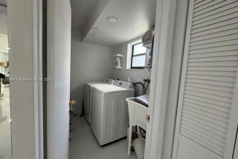 Copropriété à louer à Plantation, Floride: 3 chambres, 201.6 m2 № 1882534 - photo 14