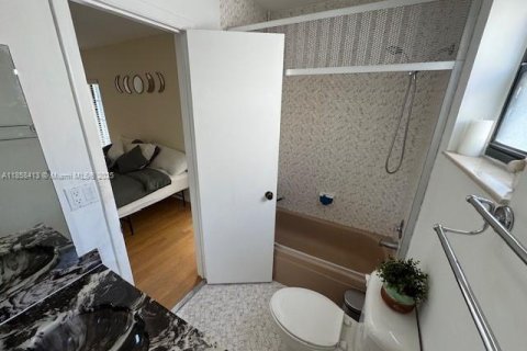 Copropriété à louer à Plantation, Floride: 3 chambres, 201.6 m2 № 1882534 - photo 4