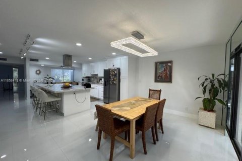 Copropriété à louer à Plantation, Floride: 3 chambres, 201.6 m2 № 1882534 - photo 10