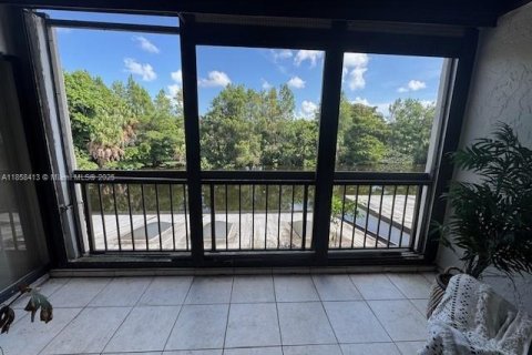 Copropriété à louer à Plantation, Floride: 3 chambres, 201.6 m2 № 1882534 - photo 3