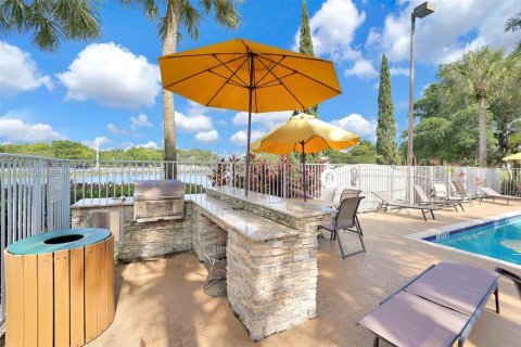 Touwnhouse à vendre à Plantation, Floride: 2 chambres, 103.12 m2 № 2412899 - photo 11