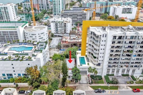 Commercial property in Miami, Florida № 2066578 - photo 5