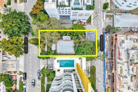 Commercial property in Miami, Florida № 2066578 - photo 2
