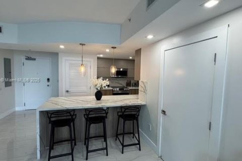 Снять в аренду кондоминиум в Авентура, Флорида 2 спальни, 112.41м2, № 1956904 - фото 5