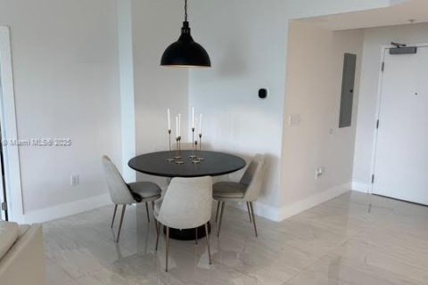 Снять в аренду кондоминиум в Авентура, Флорида 2 спальни, 112.41м2, № 1956904 - фото 6