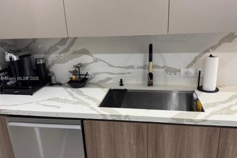 Снять в аренду кондоминиум в Авентура, Флорида 2 спальни, 112.41м2, № 1956904 - фото 12