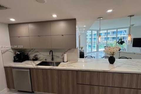 Снять в аренду кондоминиум в Авентура, Флорида 2 спальни, 112.41м2, № 1956904 - фото 9