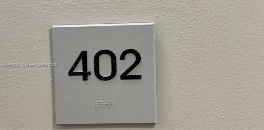 Кондоминиум с 2 спальнями в Авентура, Флорида № 1956904