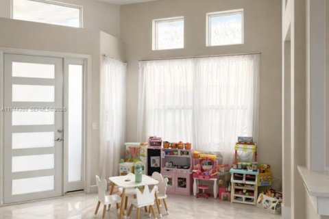 House in Margate, Florida 3 bedrooms, 172.8 sq.m. № 2001566 - photo 5