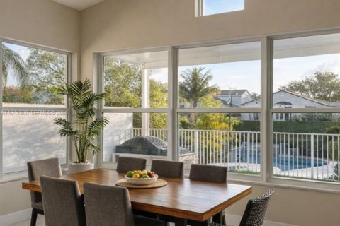 House in Margate, Florida 3 bedrooms, 172.8 sq.m. № 2001566 - photo 12