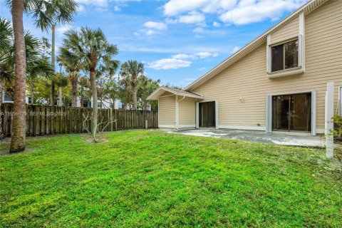Townhouse in Jupiter, Florida 3 bedrooms, 134.89 sq.m. № 2088360 - photo 29