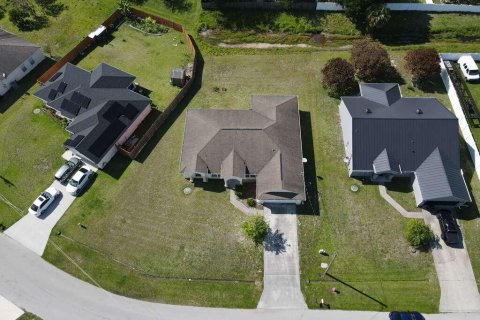 Villa ou maison à vendre à Port St. Lucie, Floride: 4 chambres, 207.73 m2 № 2084563 - photo 3