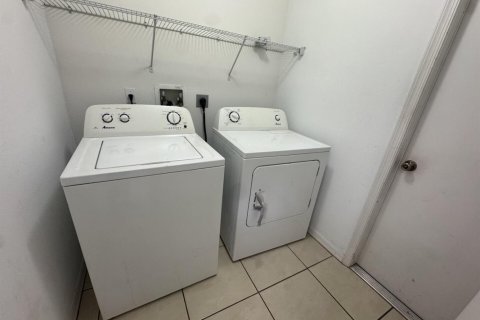 Villa ou maison à vendre à Port St. Lucie, Floride: 4 chambres, 207.73 m2 № 2084563 - photo 26