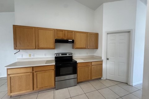 Villa ou maison à vendre à Port St. Lucie, Floride: 4 chambres, 207.73 m2 № 2084563 - photo 14