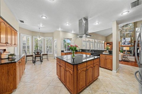 House in Saint Petersburg, Florida 5 bedrooms, 372.35 sq.m. № 2127065 - photo 17