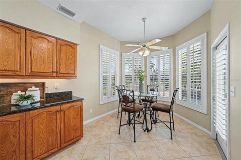 House in Saint Petersburg, Florida 5 bedrooms, 372.35 sq.m. № 2127065 - photo 14