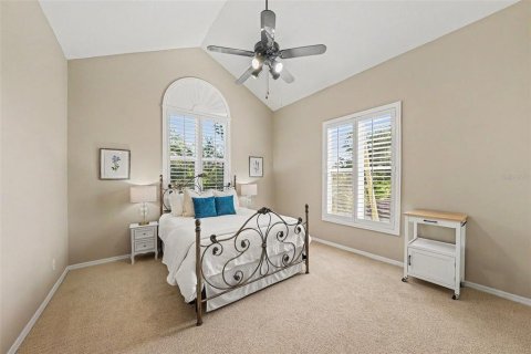 House in Saint Petersburg, Florida 5 bedrooms, 372.35 sq.m. № 2127065 - photo 30